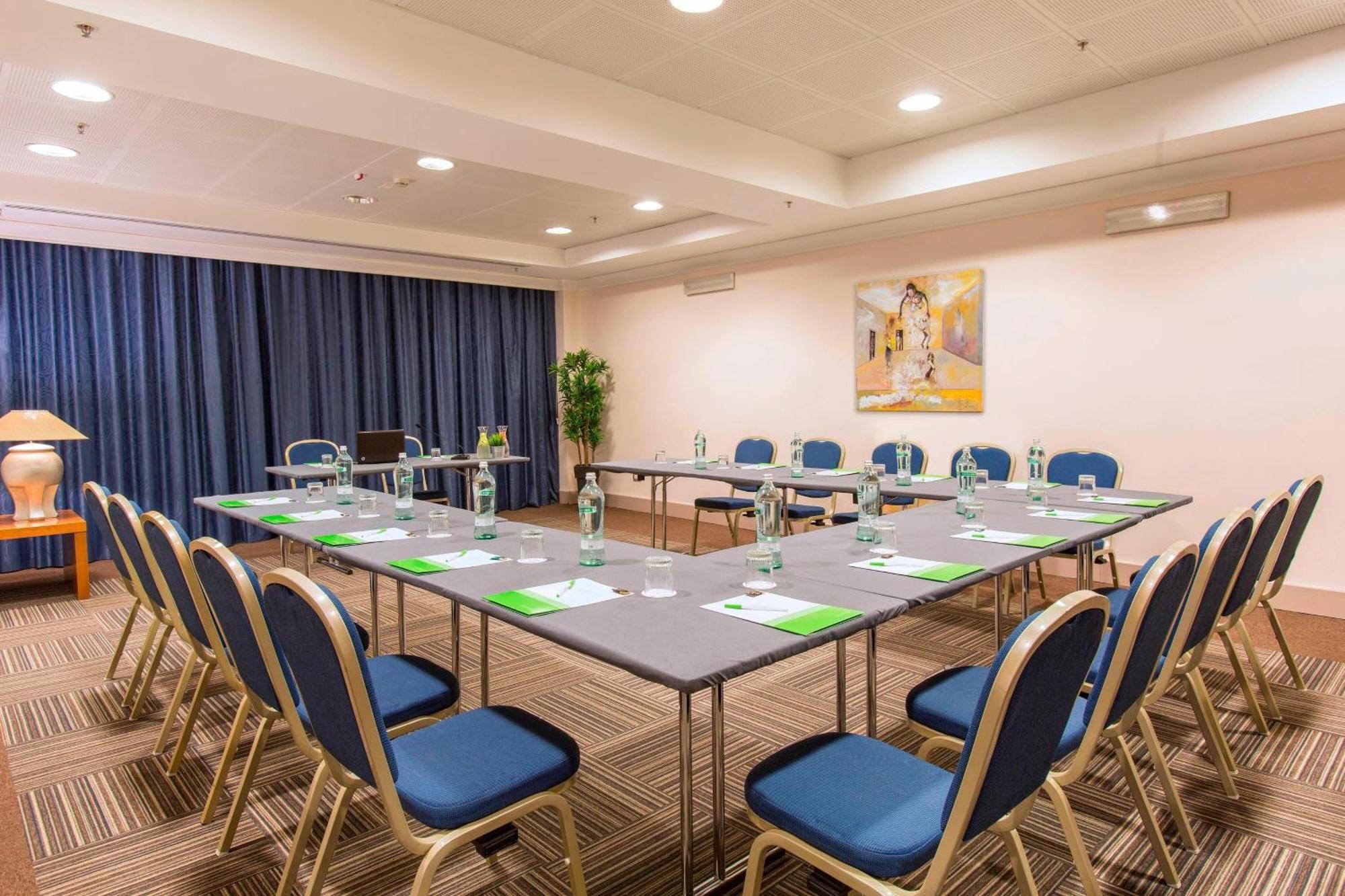 Courtyard By Marriott Rome Central Park — Fotos 2