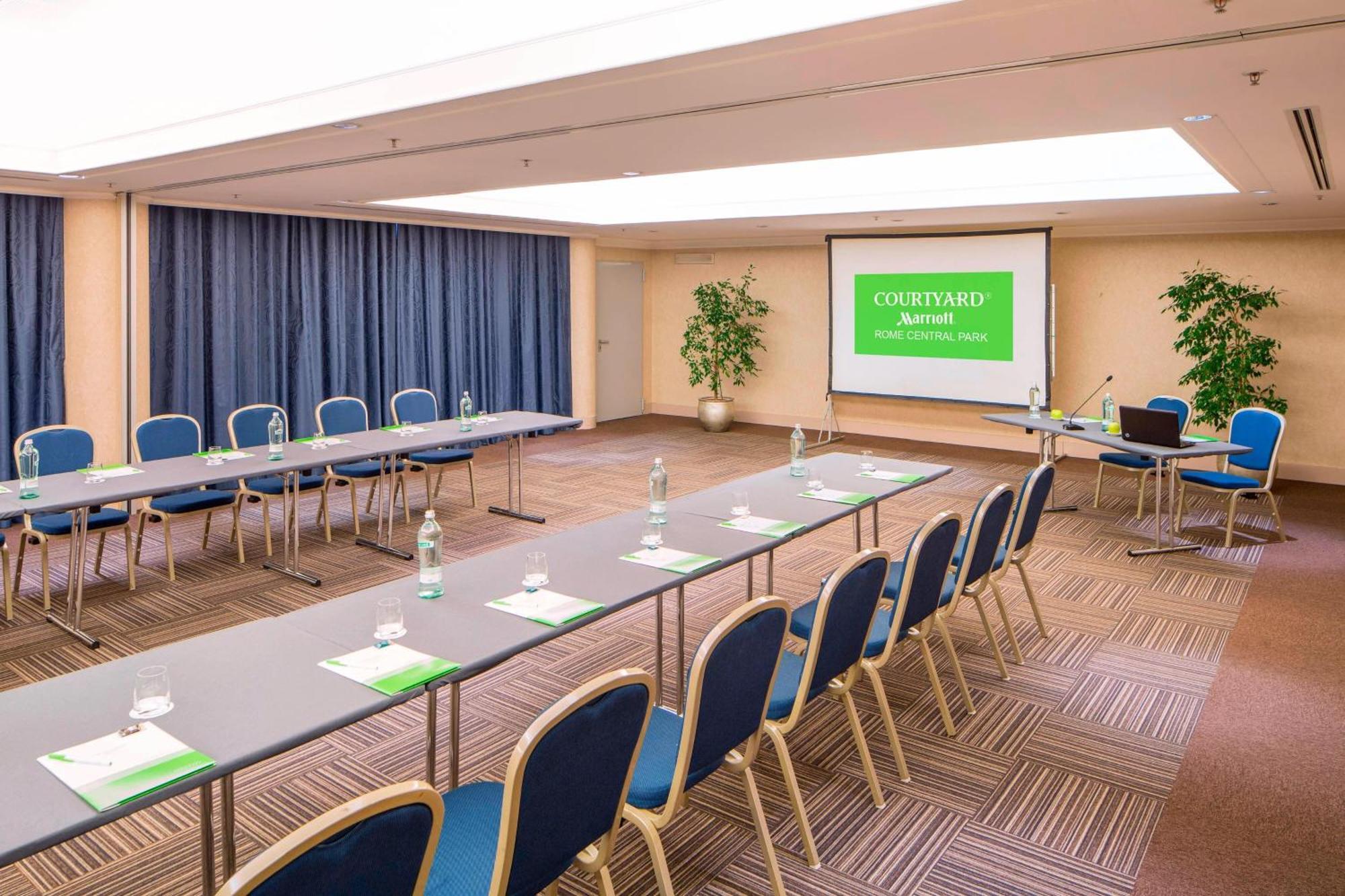 Courtyard By Marriott Rome Central Park — Fotos 3